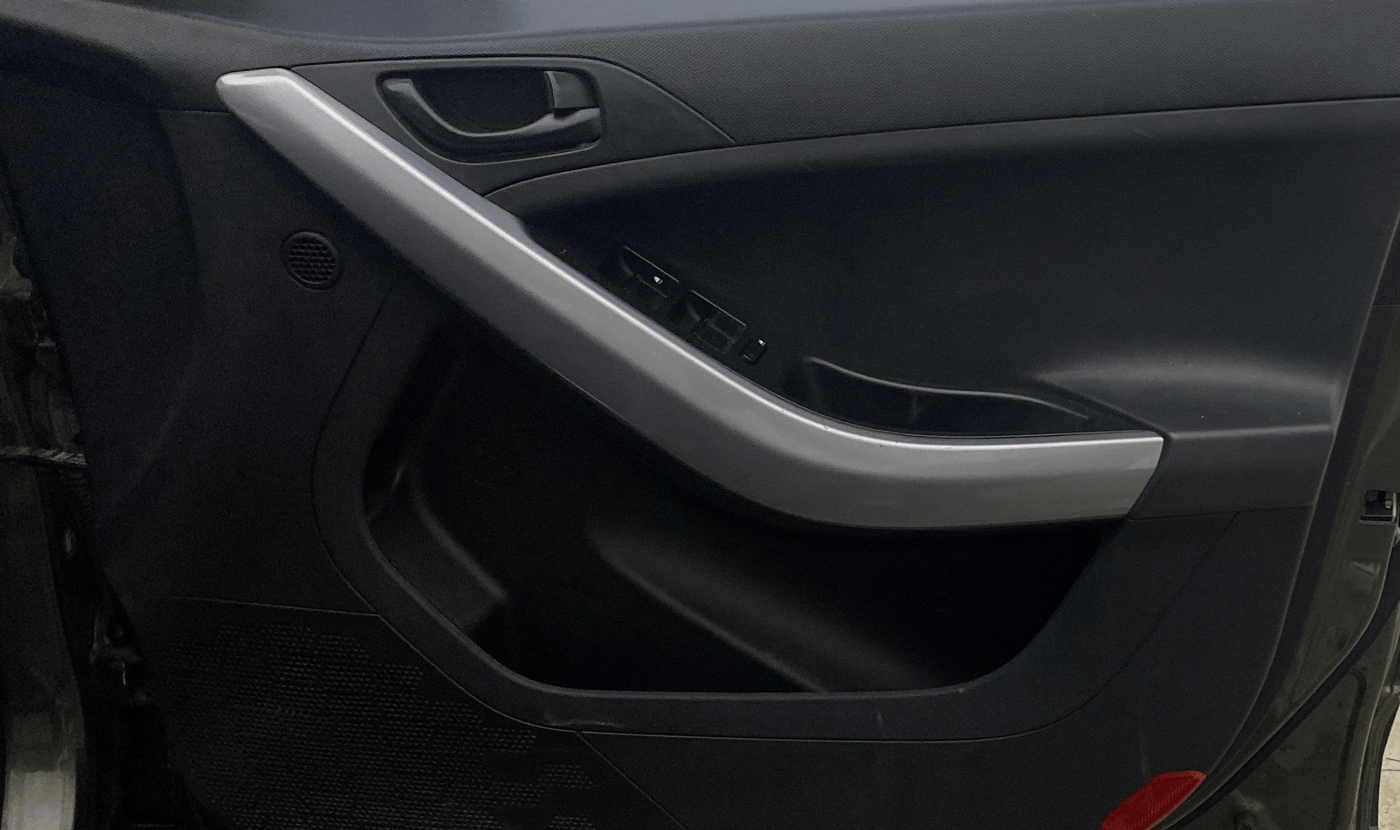 2021 Tata NEXON XMA SUNROOF PETROL, Petrol, Automatic, 63,925 km, Driver Side Door Panels Control