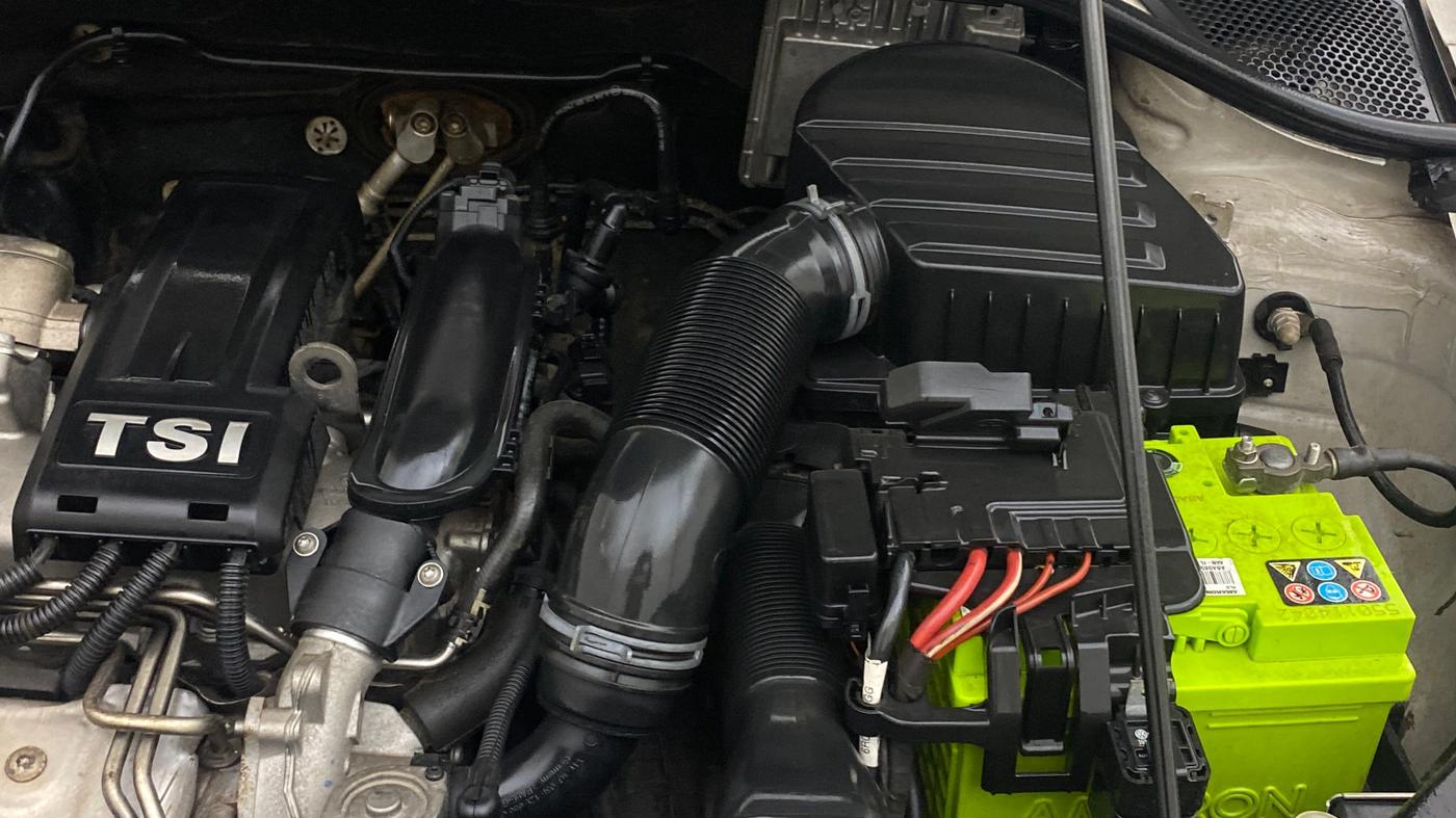 2018 Volkswagen Vento HIGHLINE PLUS 1.2 AT 16 ALLOY, Petrol, Automatic, 99,068 km, Engine View - Left