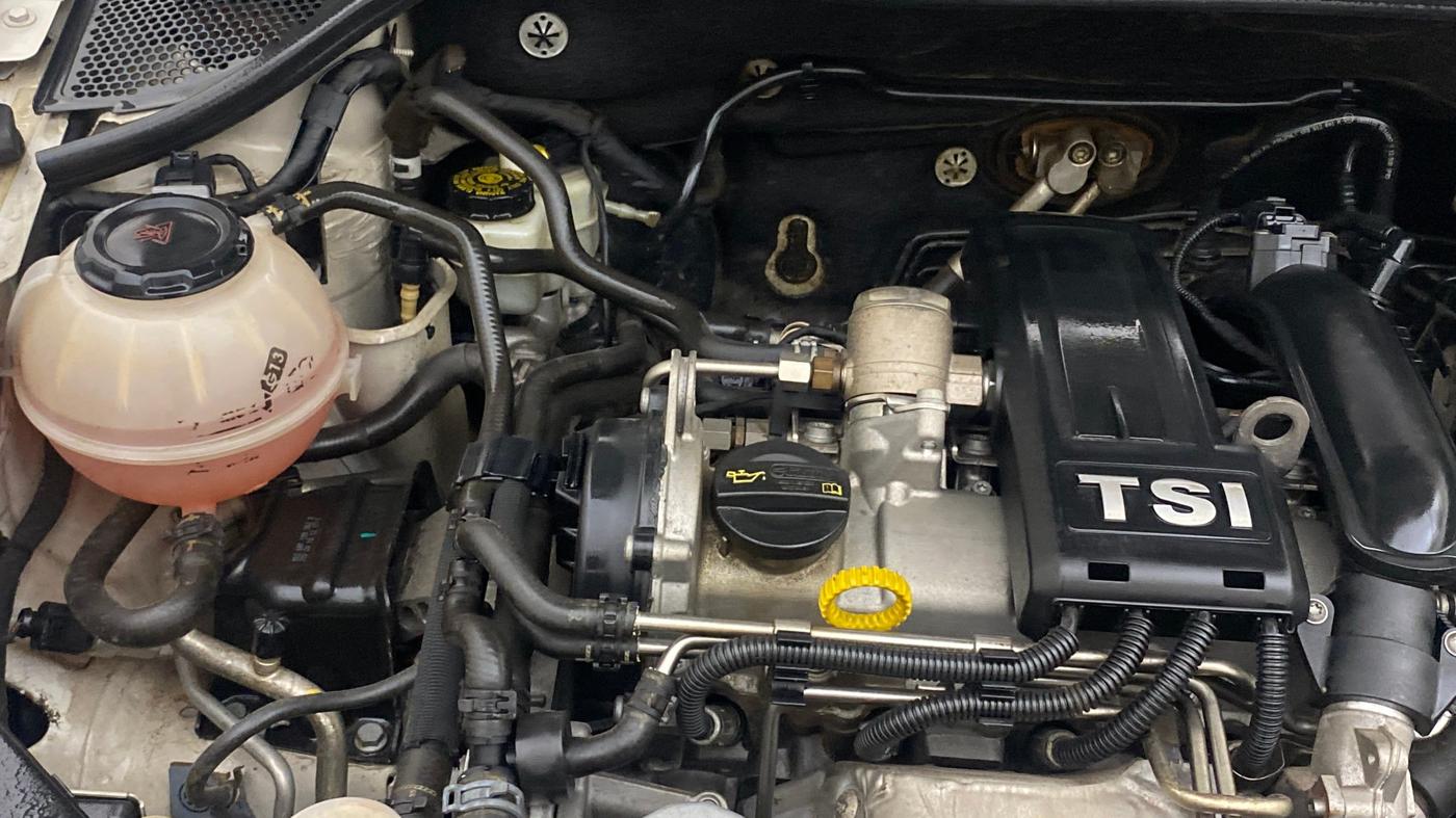 2018 Volkswagen Vento HIGHLINE PLUS 1.2 AT 16 ALLOY, Petrol, Automatic, 99,068 km, Engine View - Right