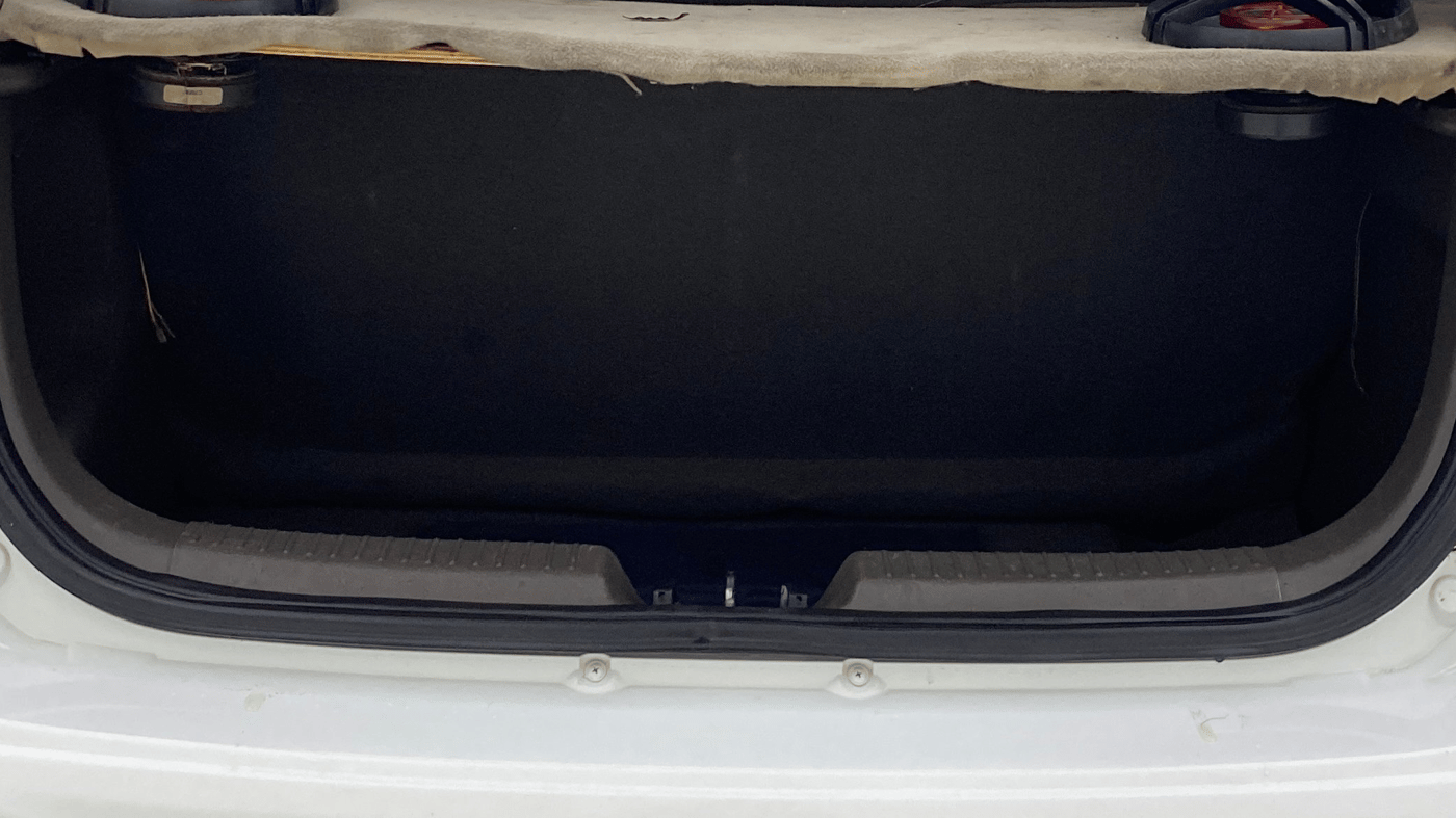 2012 Hyundai i10 MAGNA 1.1, Petrol, Manual, 66,667 km, Boot Inside