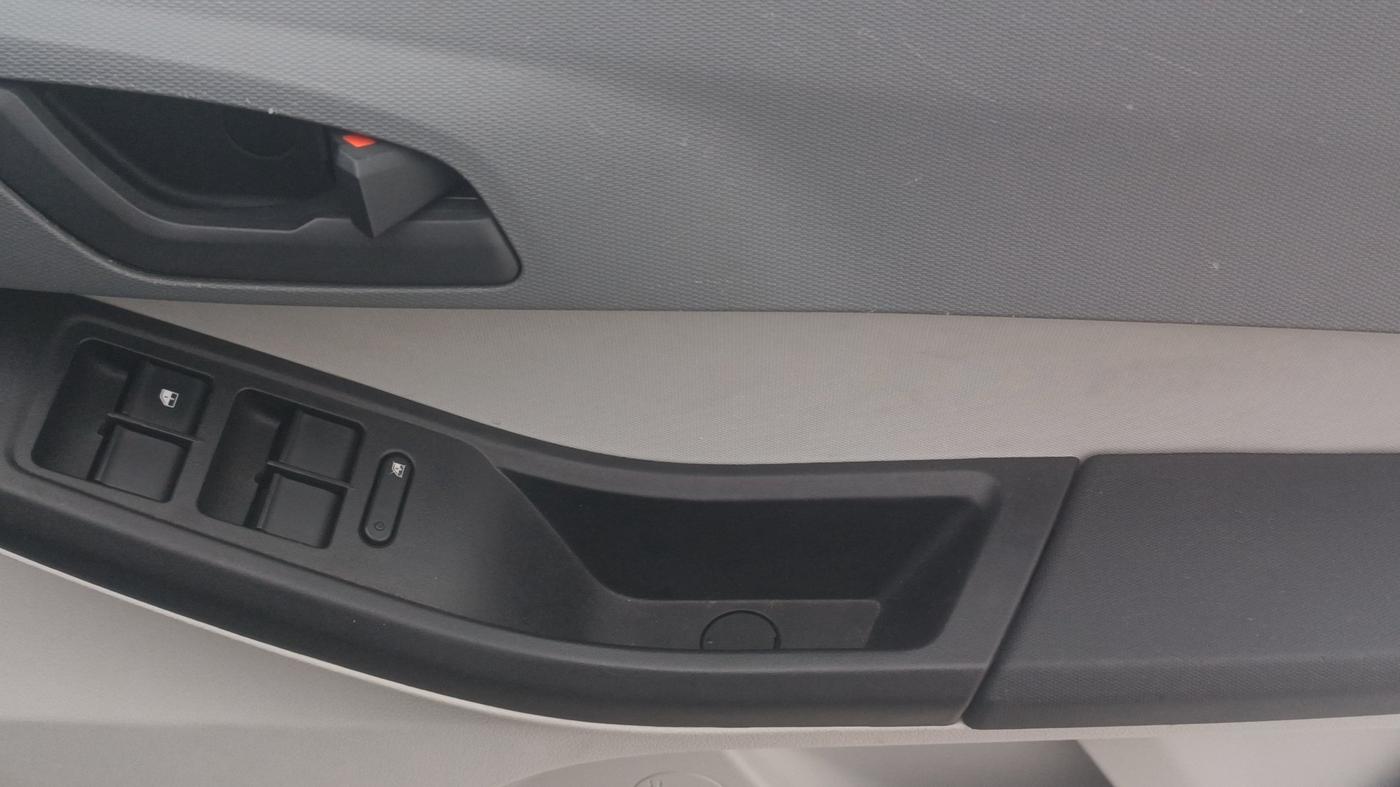 2025 Tata Tiago XZ iCNG, CNG, Manual, 8,611 km, Driver Side Door Panels Control