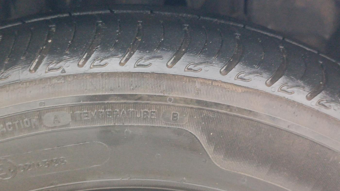 2025 Tata Tiago XZ iCNG, CNG, Manual, 8,611 km, Right Front Tyre Tread