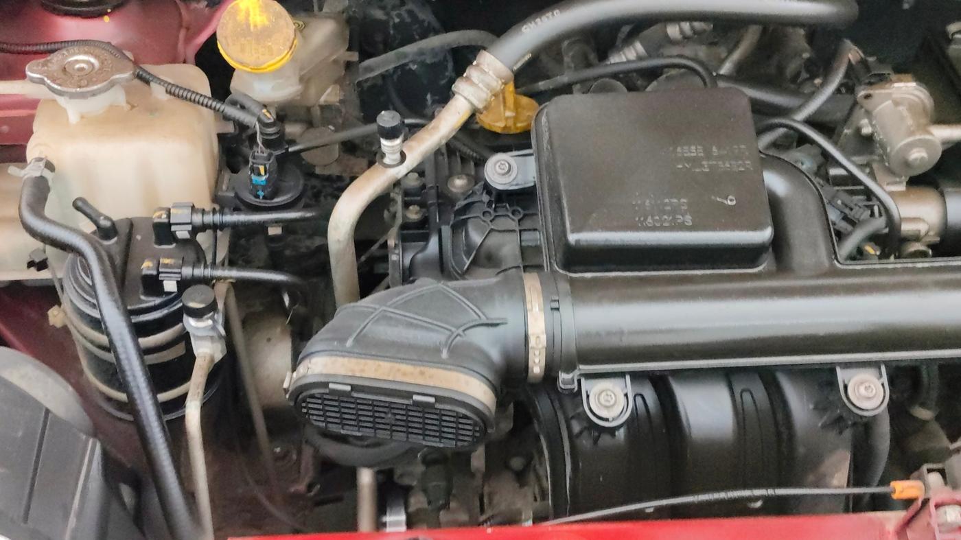 2020 Renault TRIBER RXZ, Petrol, Manual, 28,158 km, Engine View - Right