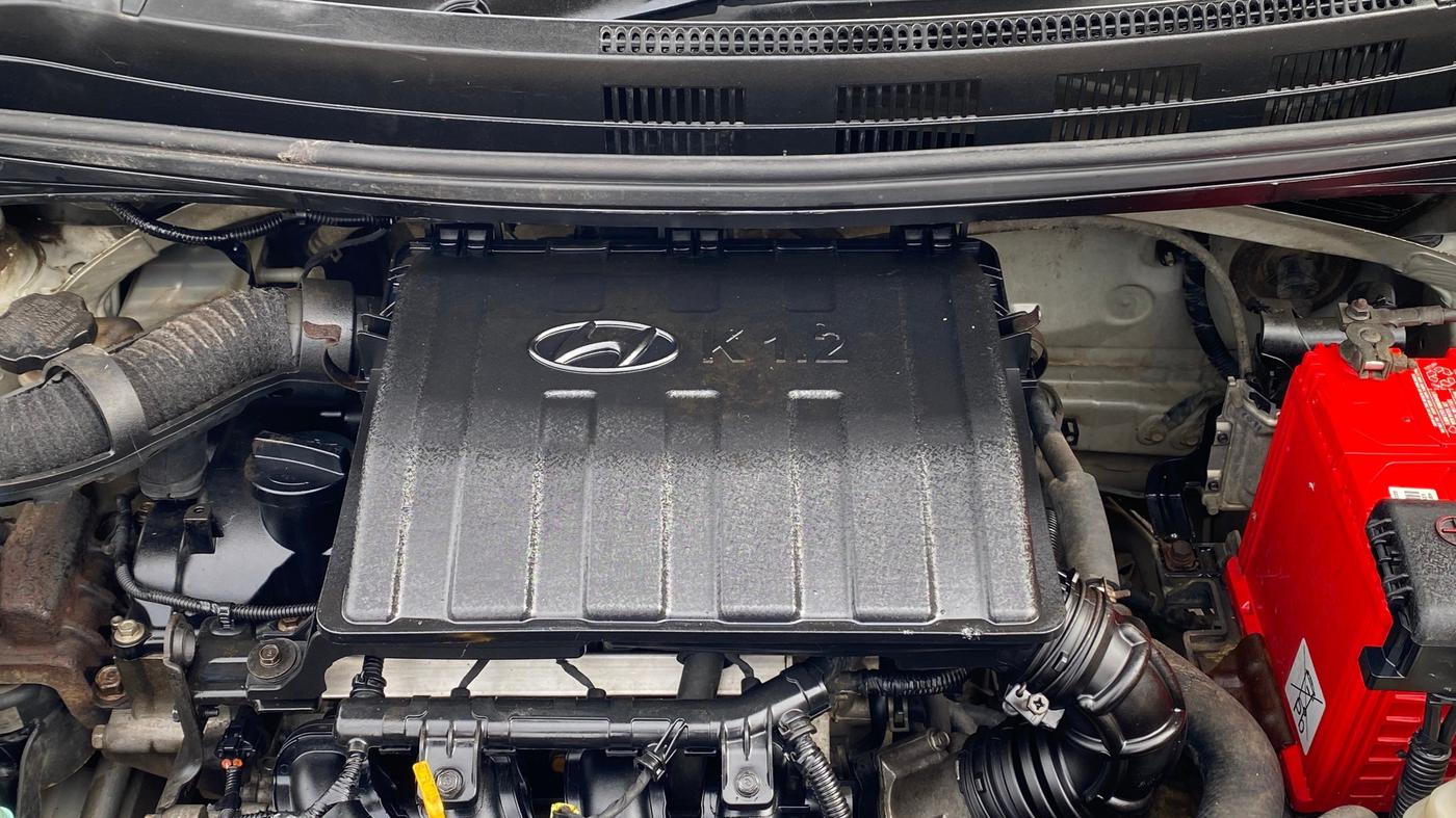 2015 Hyundai Grand i10 SPORTZ 1.2 KAPPA VTVT, Petrol, Manual, 71,653 km, Engine View