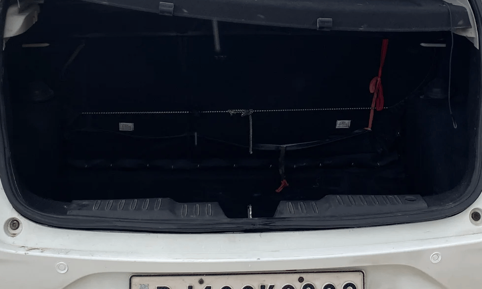 2020 Tata ALTROZ XZ PETROL, Petrol, Manual, 52,861 km, Boot Inside