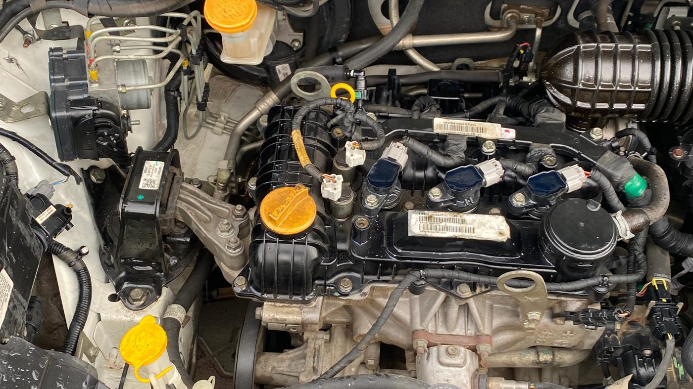 2020 Tata ALTROZ XZ PETROL, Petrol, Manual, 52,861 km, Engine View - Right