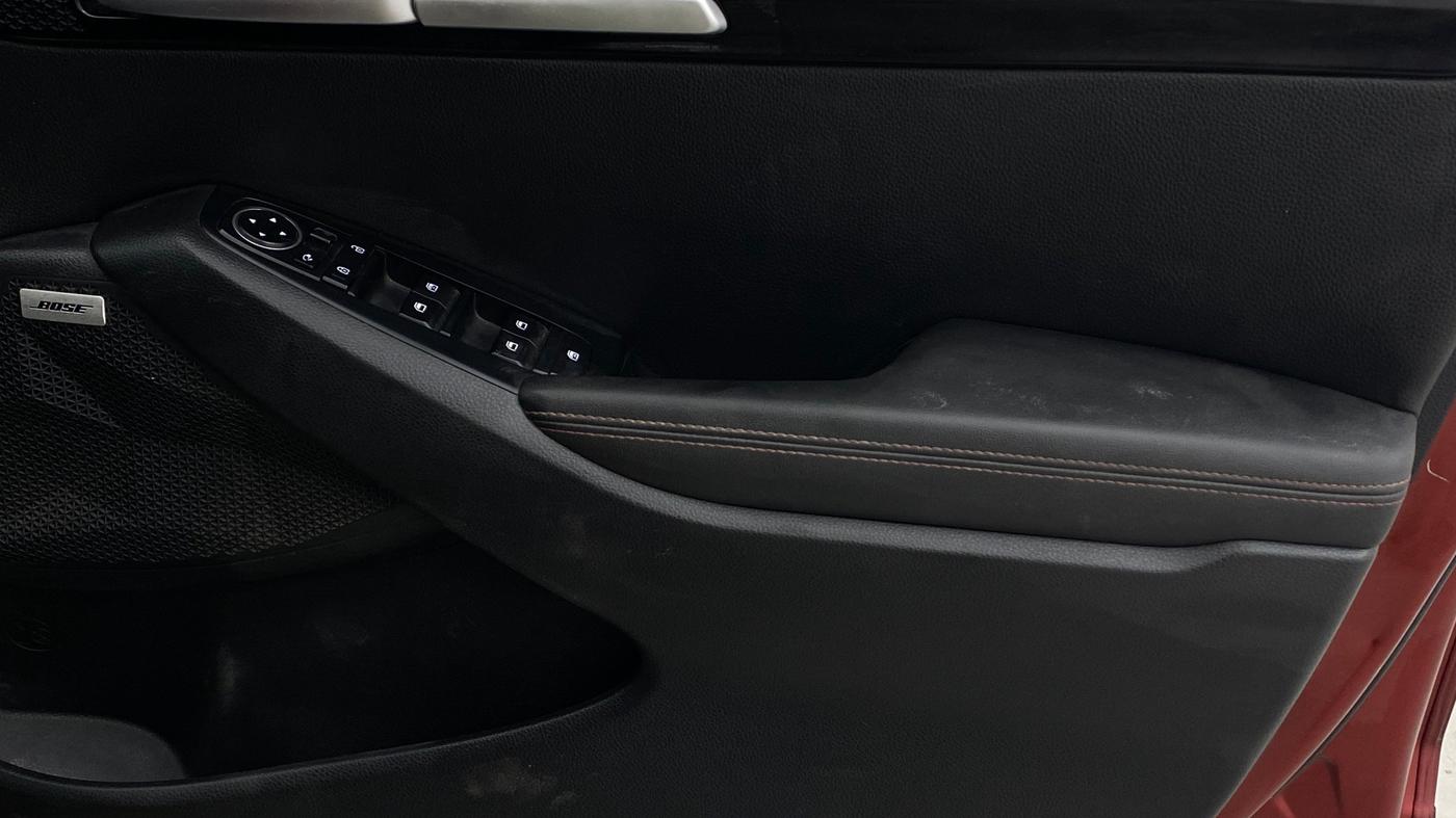 2021 KIA SELTOS GTX PLUS AT 1.5 DIESEL, Diesel, Automatic, 97,538 km, Driver Side Door Panels Control