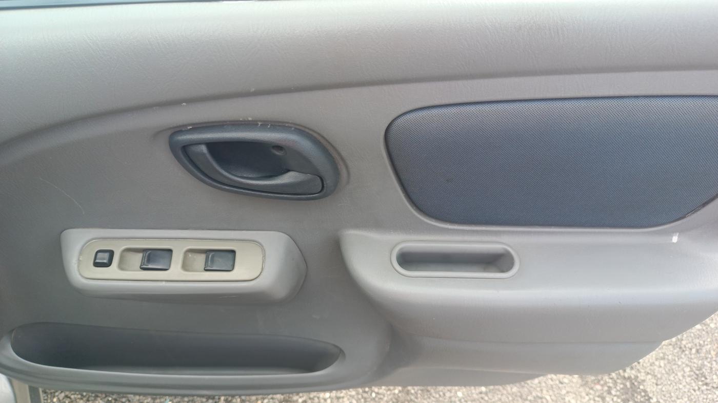 2013 Maruti Alto K10 VXI, Petrol, Manual, 95,666 km, Driver Side Door Panels Control