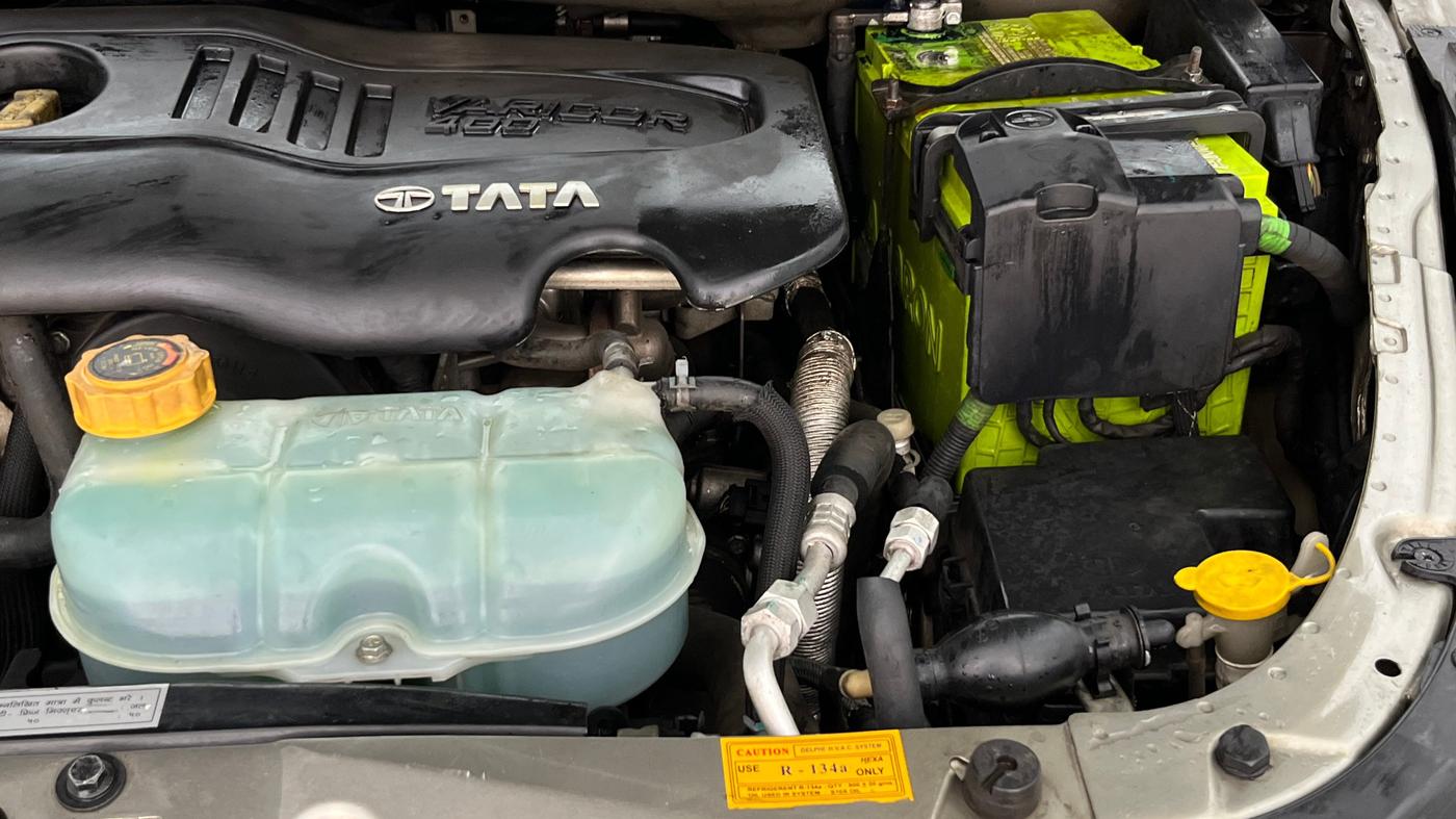 2018 Tata Hexa XMA 4X2 7 STR, Diesel, Automatic, 58,341 km, Engine View - Left