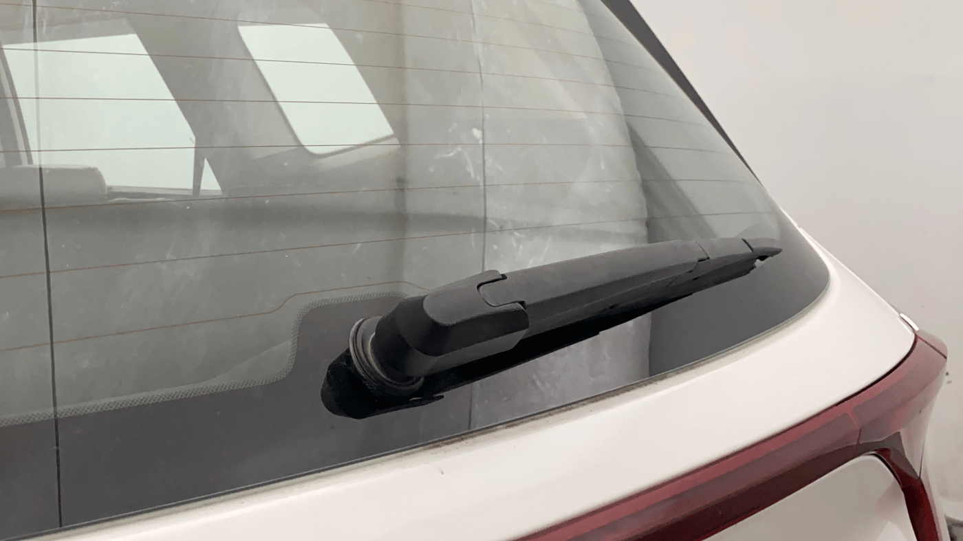 2022 KIA CARENS LUXURY PLUS 1.5 DIESEL AT 6 STR, Diesel, Automatic, 1,12,455 km, Rear Wiper