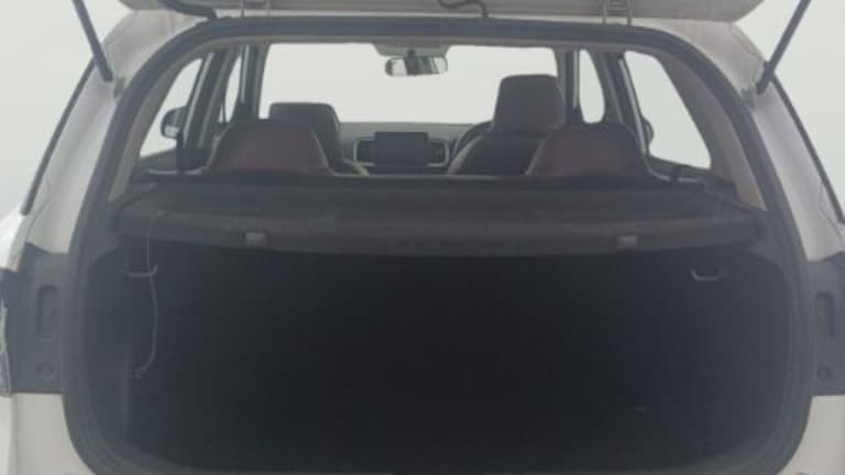2022 Hyundai VENUE S (O) 1.0 TURBO IMT, Petrol, Manual, 60,917 km, Boot Inside