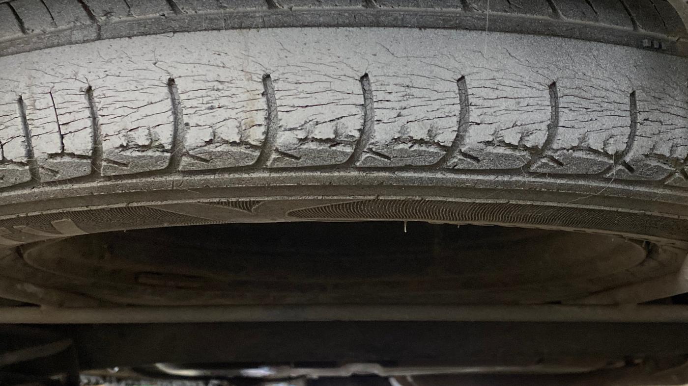 2015 Maruti Ertiga VXI CNG, CNG, Manual, 1,26,693 km, Spare Tyre