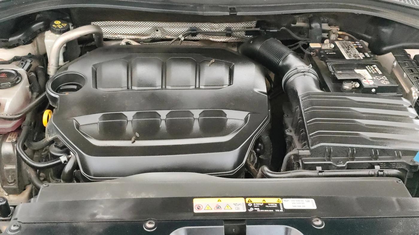 2023 Skoda Kodiaq SPORTLINE, Petrol, Automatic, 44,625 km, Engine View
