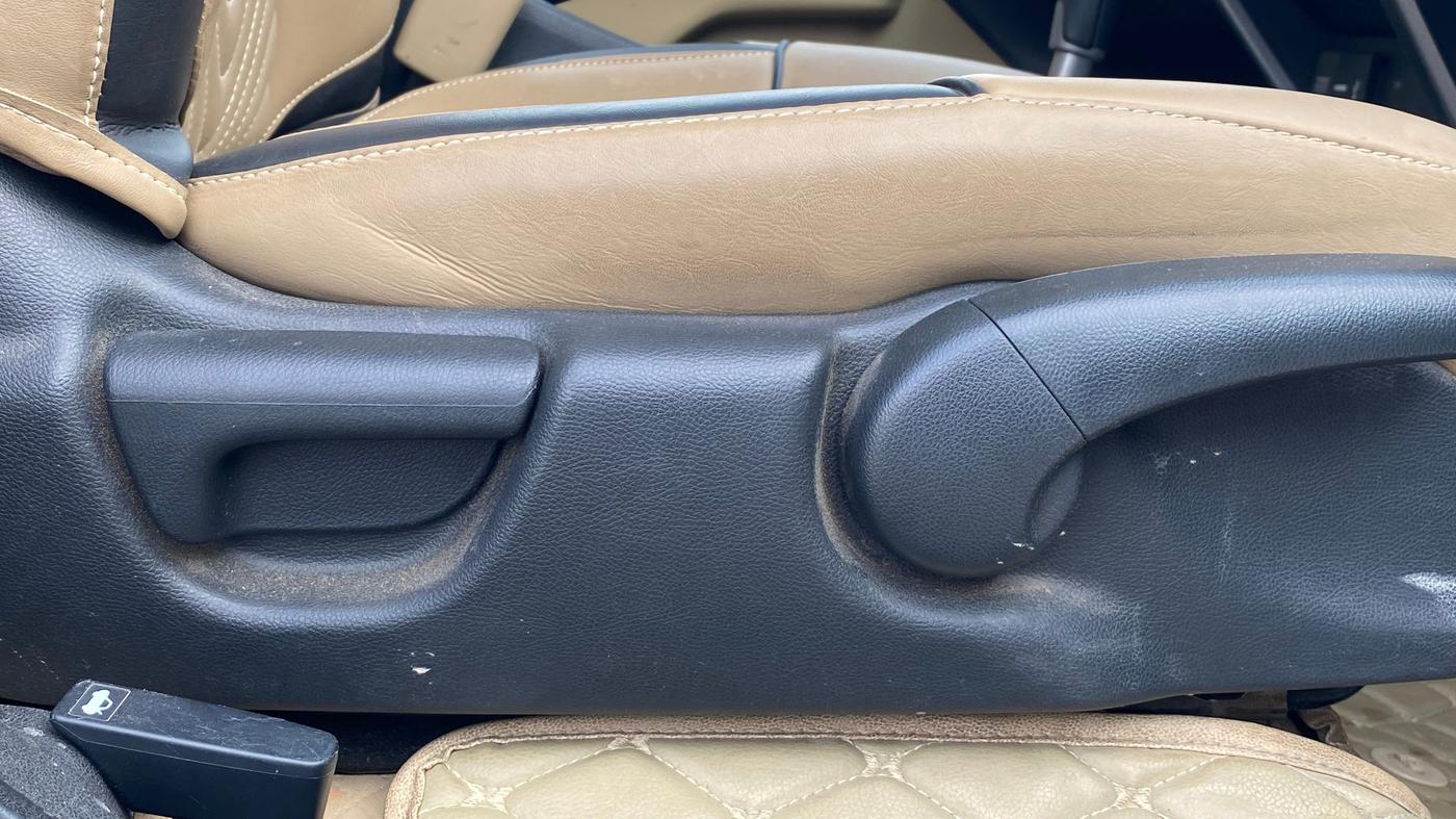 2019 Honda City 1.5L I-VTEC VX CVT, Petrol, Automatic, 57,981 km, Driver Side Adjustment Panel