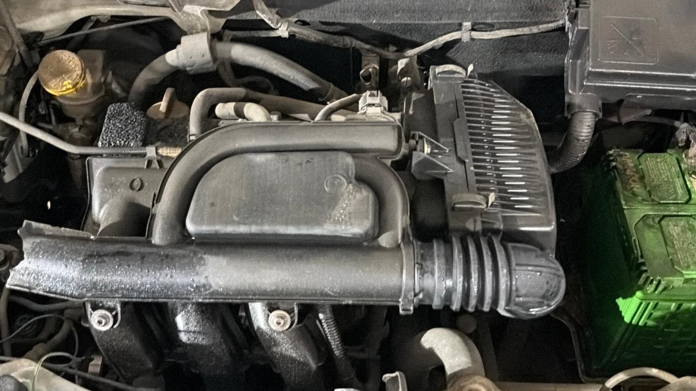 2018 Renault Kwid RXT 1.0 (O), Petrol, Manual, 49,255 km, Engine View
