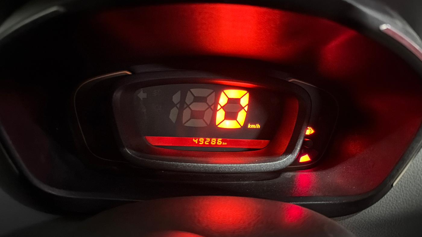 2018 Renault Kwid RXT 1.0 (O), Petrol, Manual, 49,255 km, Odometer Image
