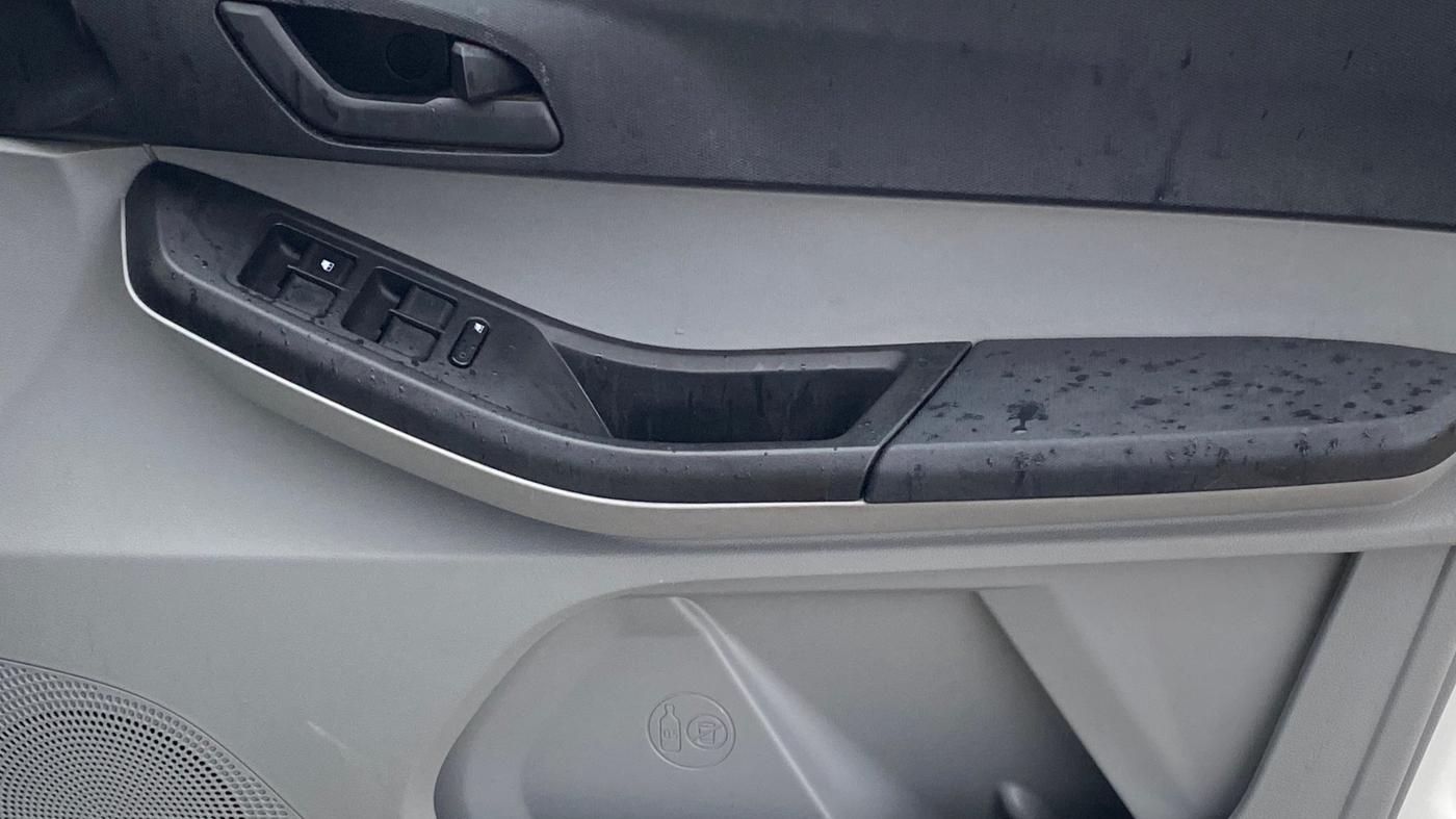 2021 Tata Tiago XT PETROL, Petrol, Manual, 38,345 km, Driver Side Door Panels Control