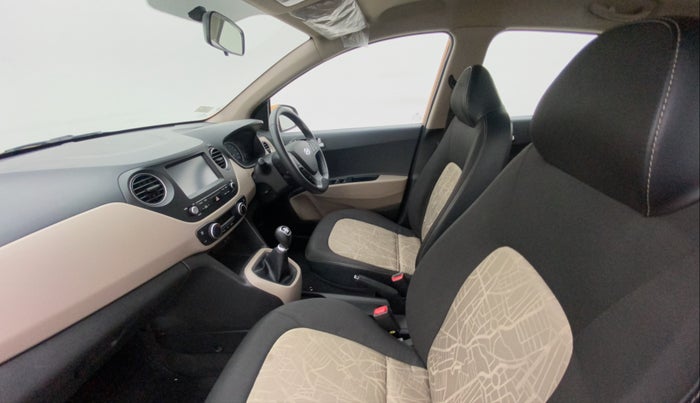 2017 Hyundai Grand i10 ASTA 1.2 KAPPA VTVT, Petrol, Manual, 31,408 km, Right Side Front Door Cabin