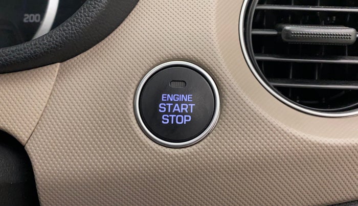 2017 Hyundai Grand i10 ASTA 1.2 KAPPA VTVT, Petrol, Manual, 31,408 km, Keyless Start/ Stop Button