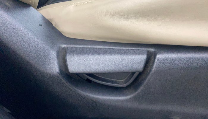 2020 Hyundai NEW SANTRO SPORTZ AMT, Petrol, Automatic, 18,080 km, Driver Side Adjustment Panel