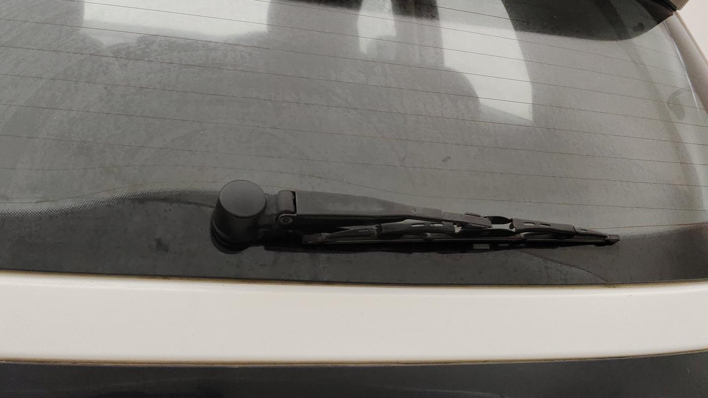 2021 Volkswagen TAIGUN TOPLINE 1.0 TSI AT, Petrol, Automatic, 1,04,202 km, Rear Wiper