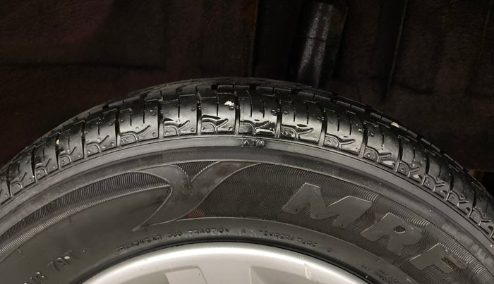 2018 Renault Kwid RXT 1.0, Petrol, Manual, 49,665 km, Left Rear Tyre Tread