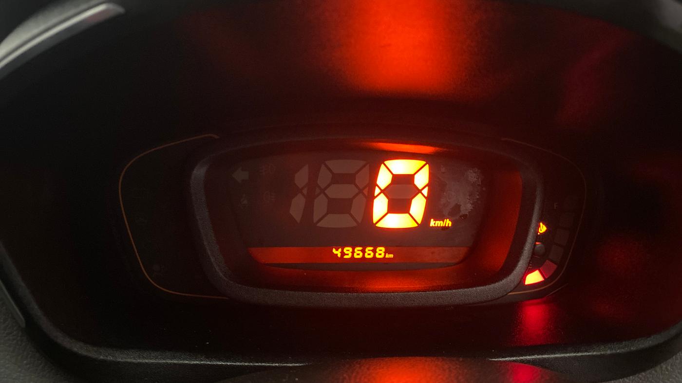 2018 Renault Kwid RXT 1.0, Petrol, Manual, 49,677 km, Odometer Image