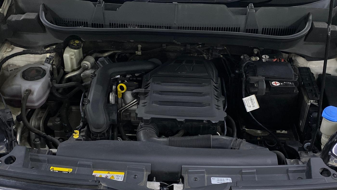 2023 Volkswagen TAIGUN TOPLINE 1.0 TSI AT, Petrol, Automatic, 55,843 km, Engine View