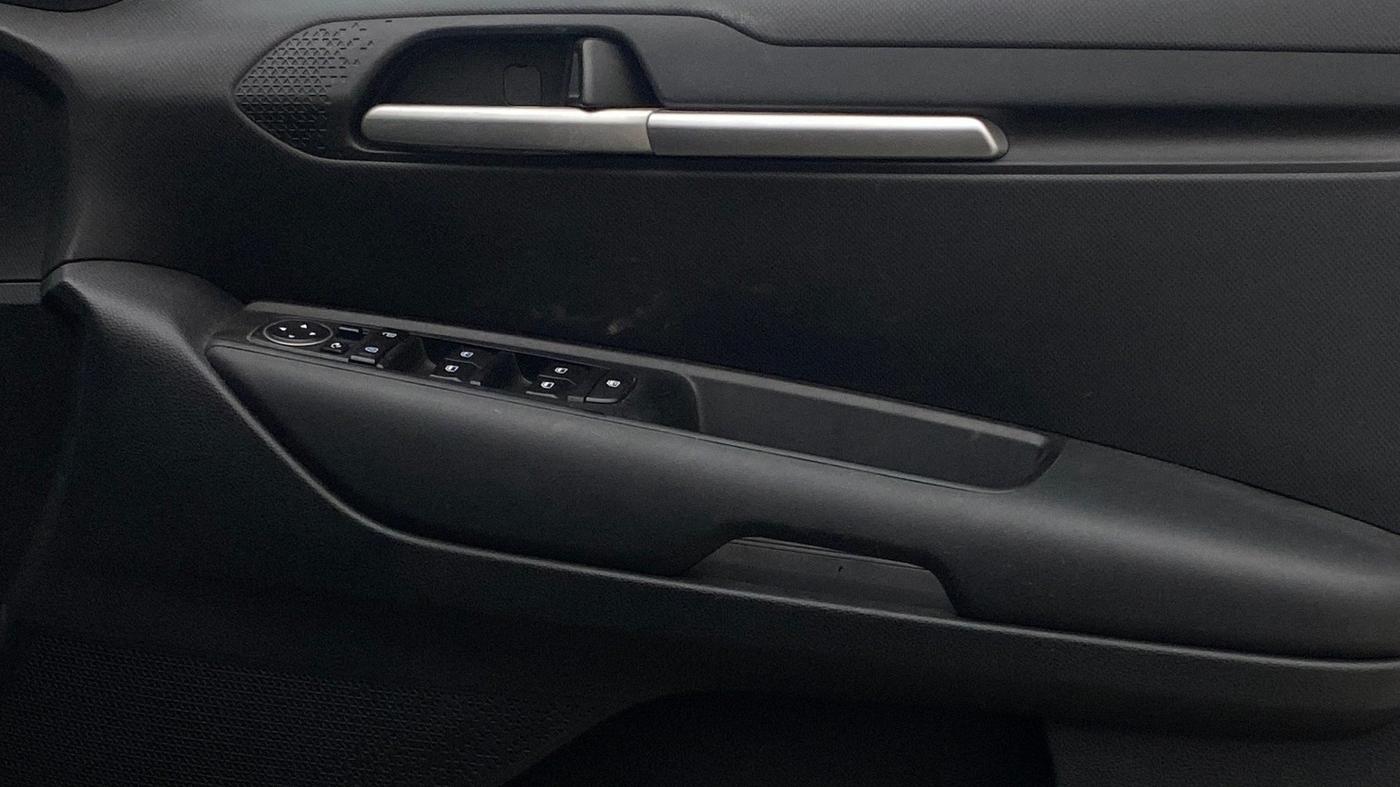 2023 KIA SONET HTK PLUS 1.2, Petrol, Manual, 21,833 km, Driver Side Door Panels Control
