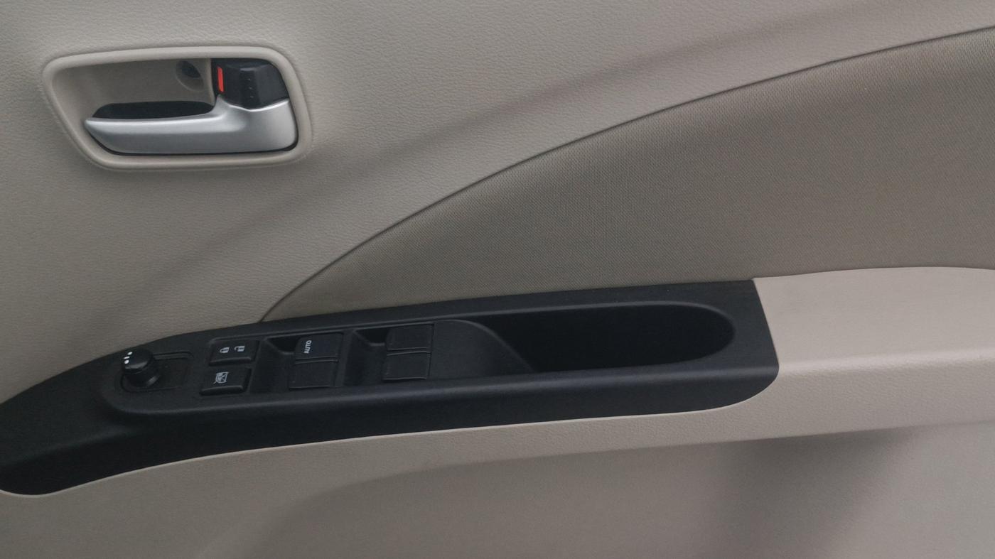 2020 Maruti Celerio ZXI (O), Petrol, Manual, 36,521 km, Driver Side Door Panels Control