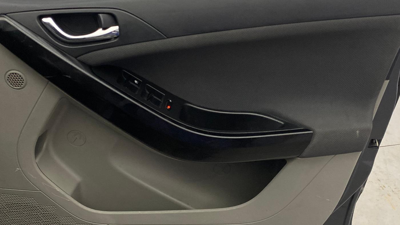 2019 Tata NEXON XZA PLUS PETROL, Petrol, Automatic, 79,696 km, Driver Side Door Panels Control