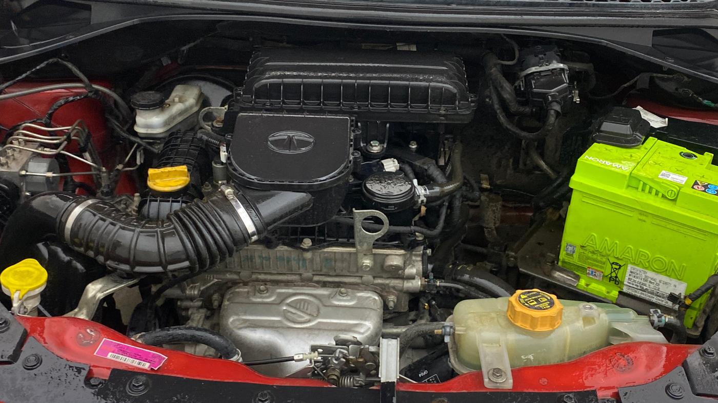2019 Tata Tiago XZ PETROL, Petrol, Manual, 1,29,901 km, Engine View