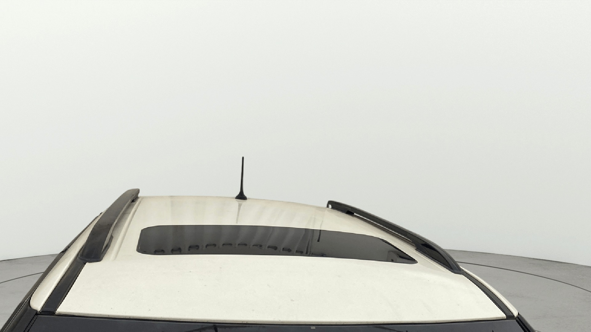 2023 Mahindra XUV300 W6 1.2 PETROL, Petrol, Manual, 25,160 km, Moonroof/ Sunroof