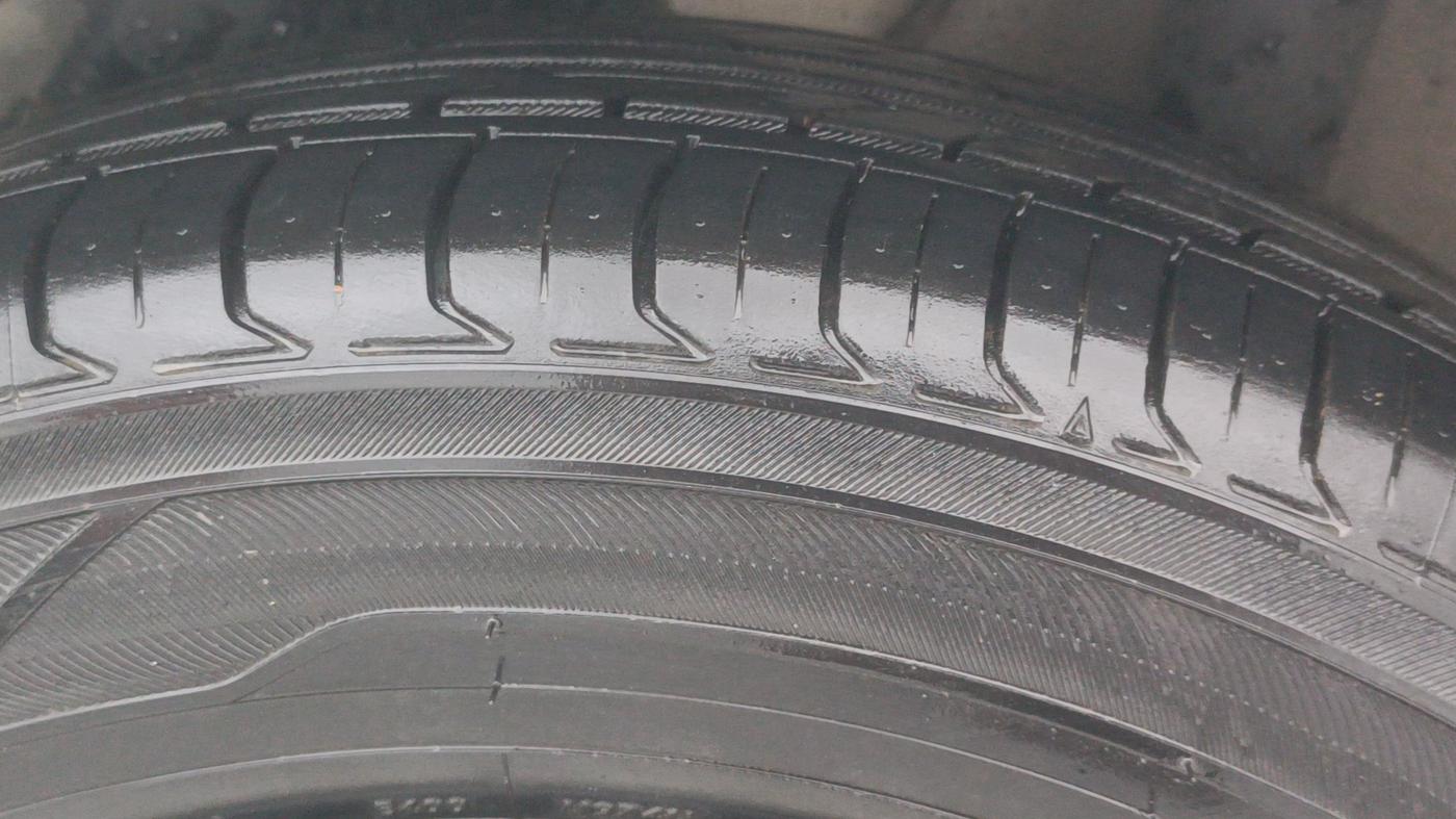 2022 Hyundai VENUE SX 1.0 TURBO, Petrol, Manual, 49,961 km, Left Rear Tyre Tread