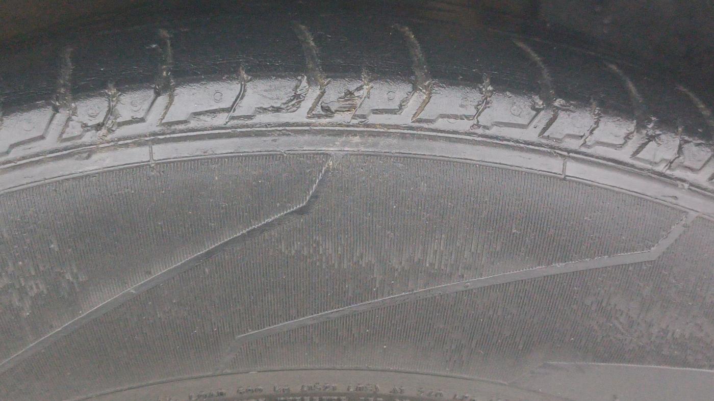2022 Hyundai VENUE SX 1.0 TURBO, Petrol, Manual, 49,961 km, Right Front Tyre Tread