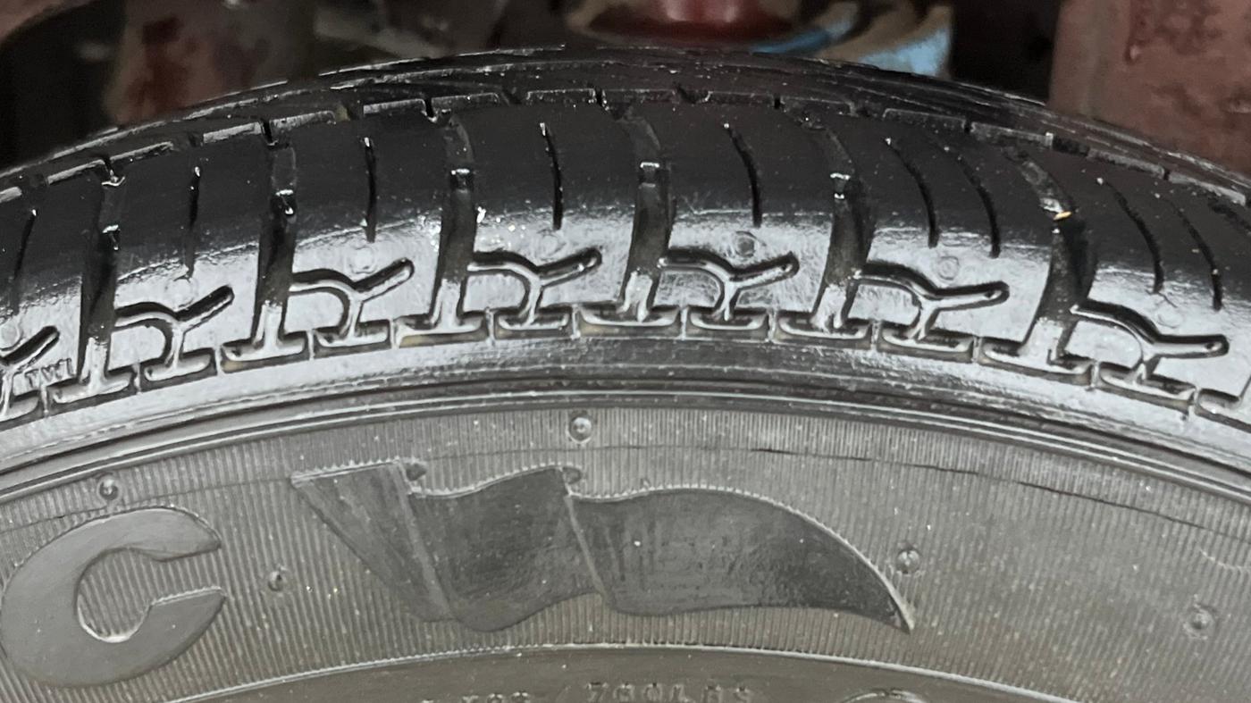 2016 Tata Nano TWIST XTA, Petrol, Automatic, 43,450 km, Right Rear Tyre Tread