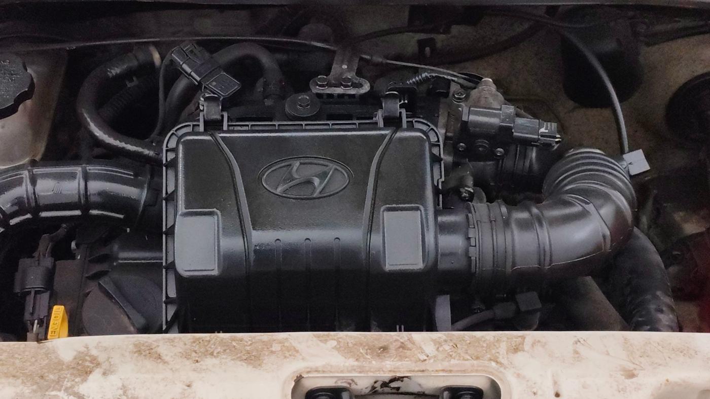 2016 Hyundai Eon ERA +, Petrol, Manual, 75,533 km, Engine View