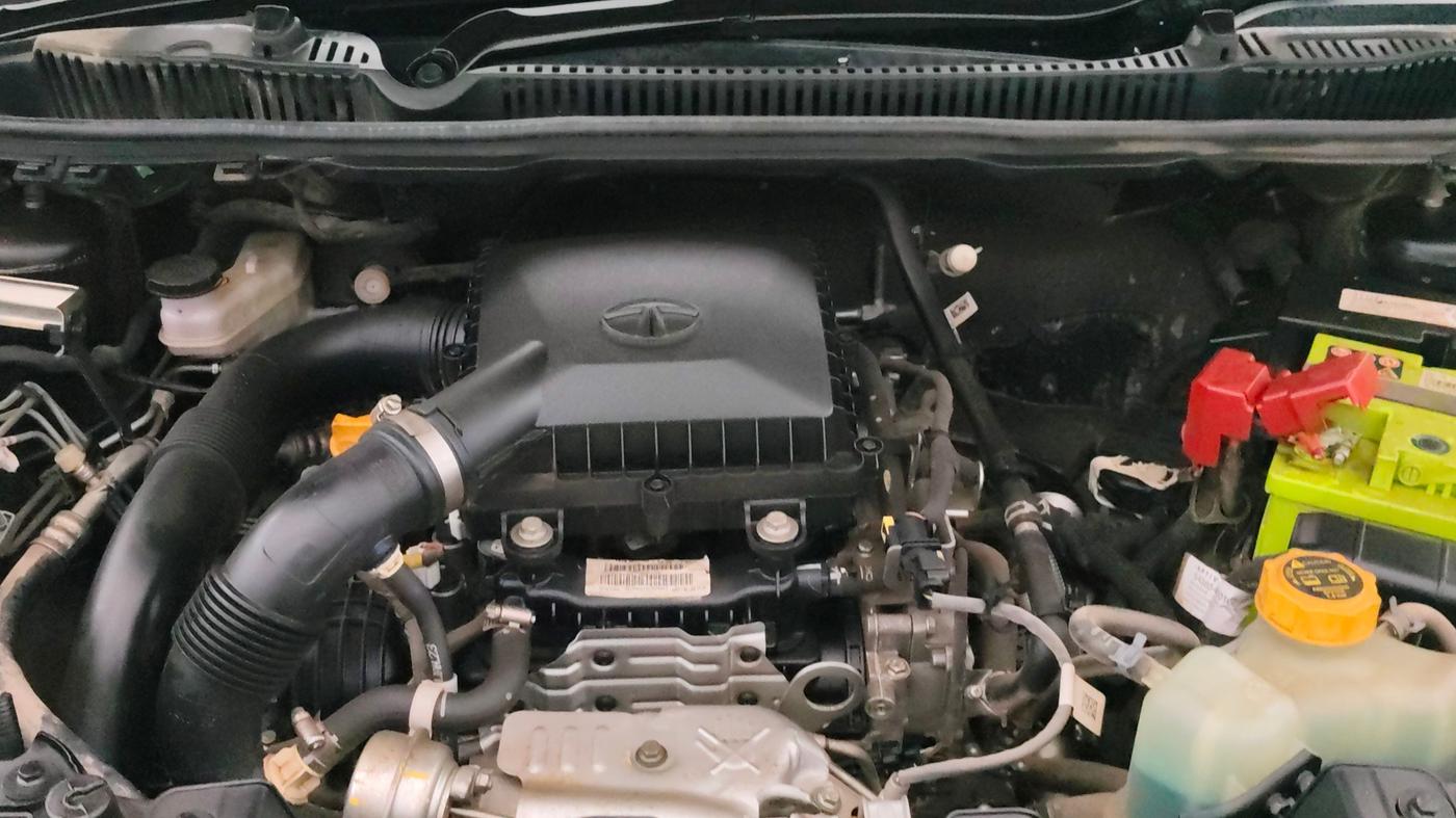 2023 Tata NEXON XZA PLUS PETROL DARK EDITION, Petrol, Automatic, 18,514 km, Engine View