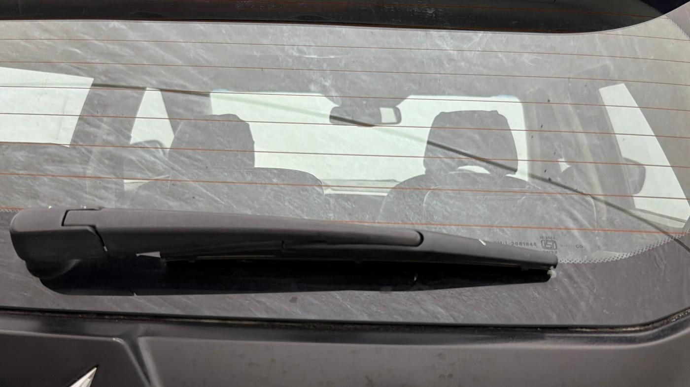 2023 Mahindra XUV300 W8 (O) 1.2 PETROL, Petrol, Manual, 48,101 km, Rear Wiper