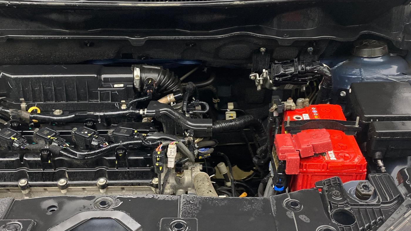 2022 Maruti XL6 ALPHA AT, Petrol, Automatic, 56,295 km, Engine View - Left