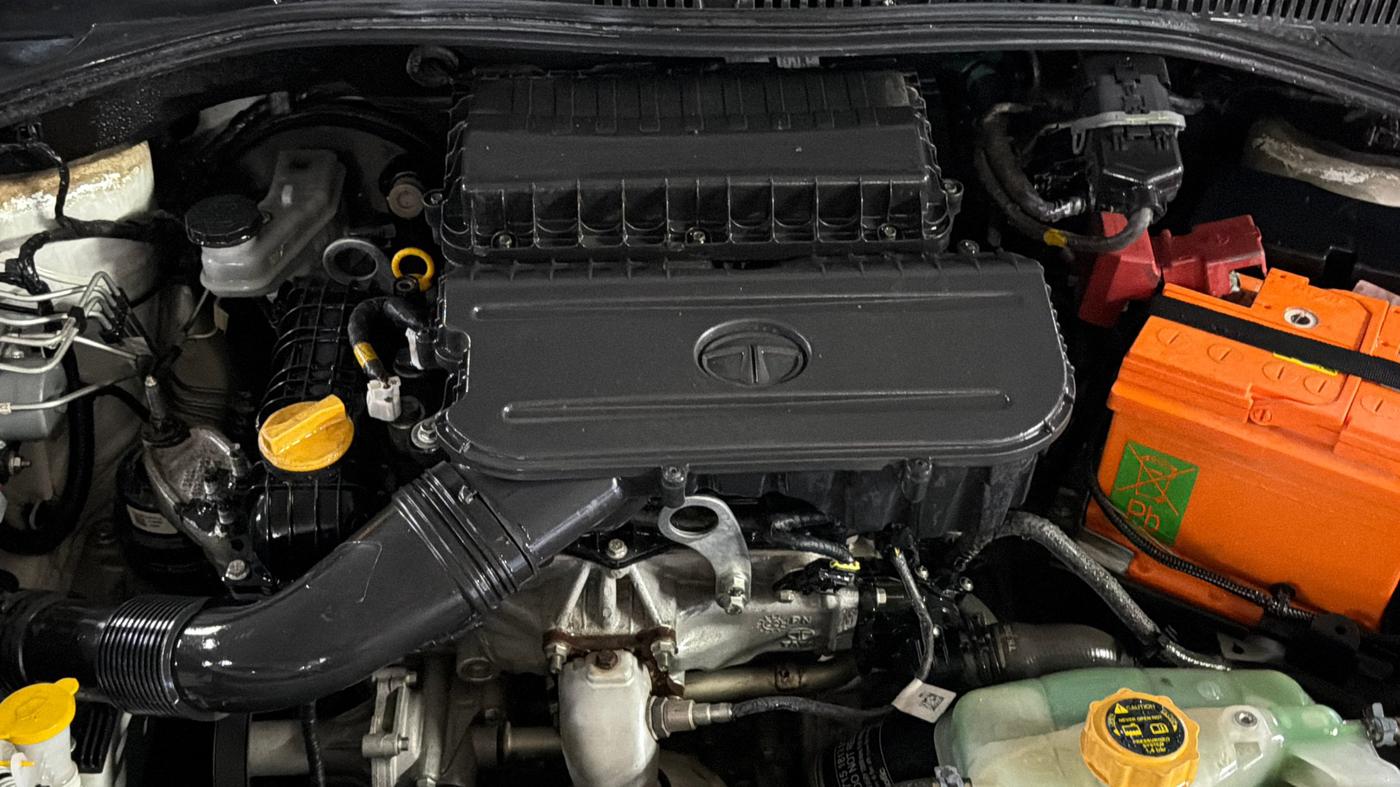 2022 Tata TIGOR XMA PETROL, Petrol, Automatic, 13,282 km, Engine View
