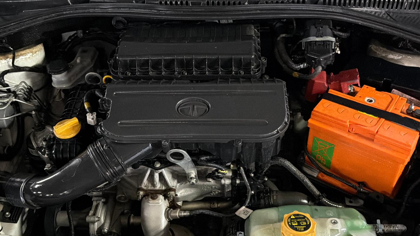 2022 Tata TIGOR XMA PETROL, Petrol, Automatic, 13,282 km, Engine View - Left