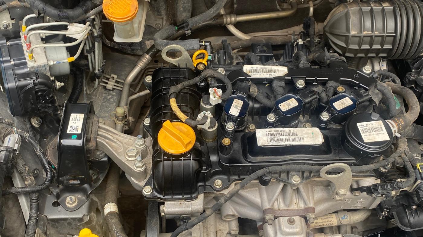 2022 Tata ALTROZ XE PLUS PETROL, Petrol, Manual, 72,928 km, Engine View - Right