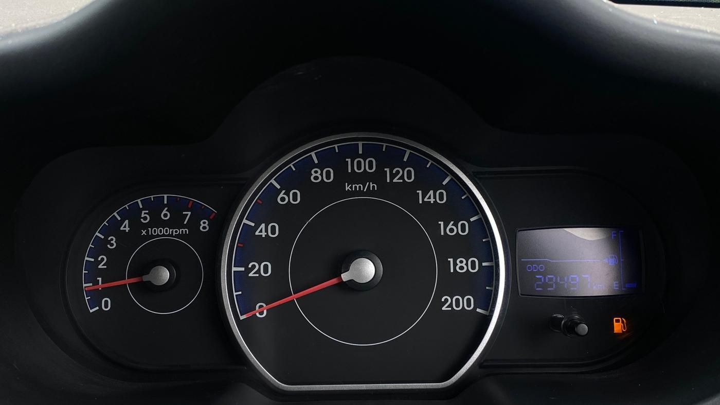 2013 Hyundai i10 SPORTZ 1.2, Petrol, Manual, 29,491 km, Odometer Image