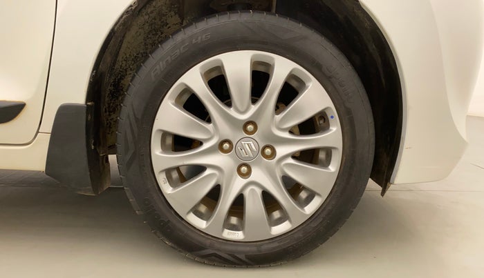 2017 Maruti Baleno ZETA DIESEL 1.3, Diesel, Manual, 82,980 km, Right Front Wheel