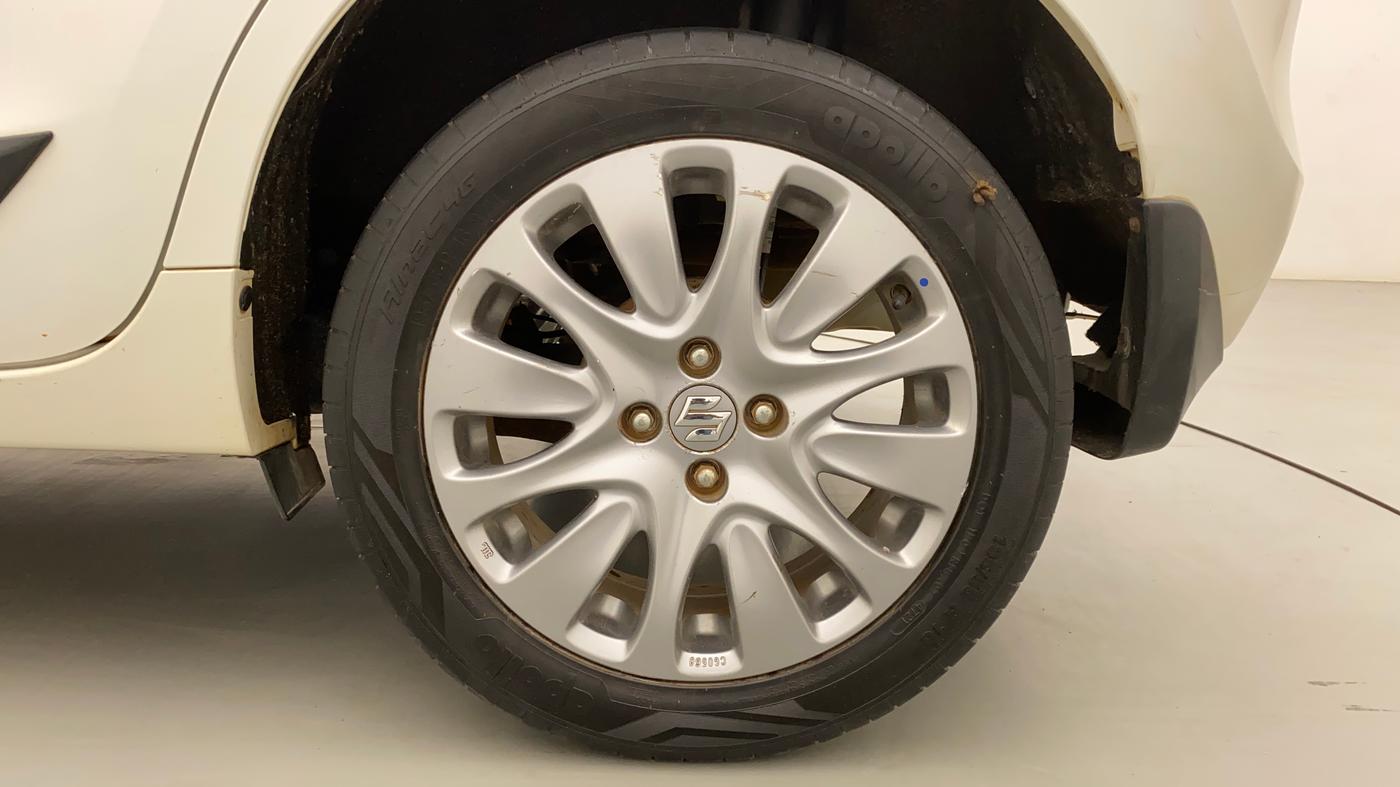 2017 Maruti Baleno ZETA DIESEL 1.3, Diesel, Manual, 82,980 km, Left Rear Wheel