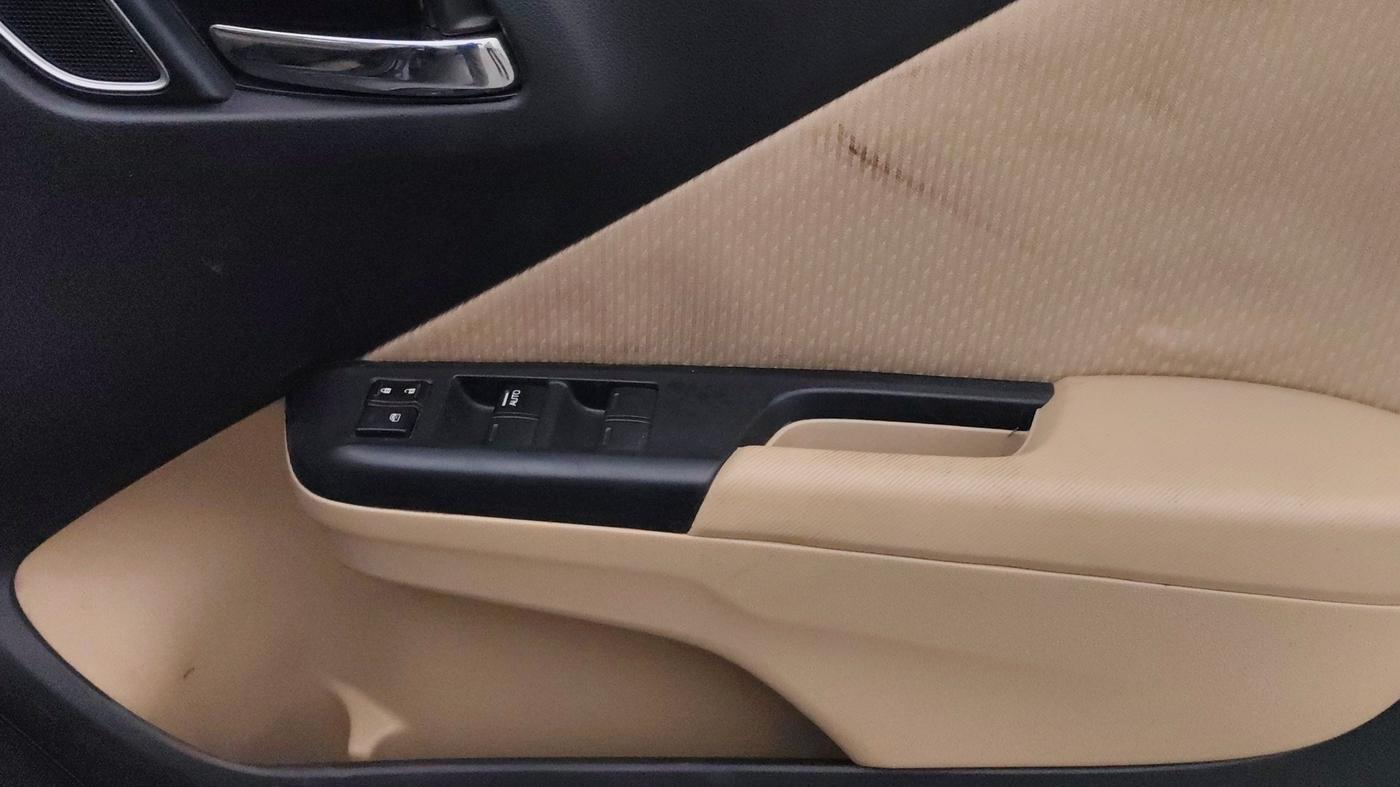 2019 Honda City 1.5L I-VTEC VX, Petrol, Manual, 36,606 km, Driver Side Door Panels Control