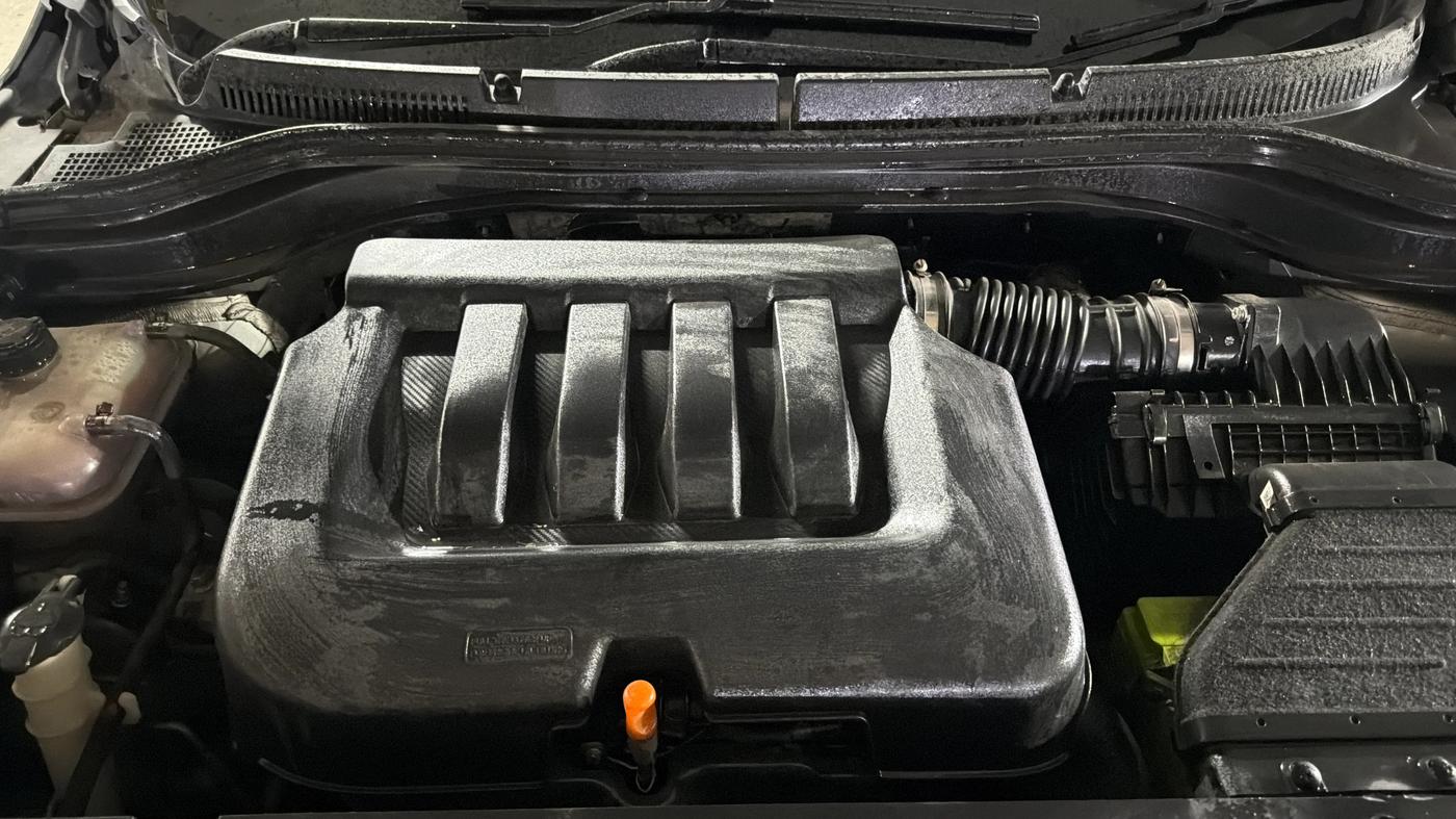 2022 Mahindra XUV700 AX 7 P AT 7 STR, Petrol, Automatic, 56,055 km, Engine View