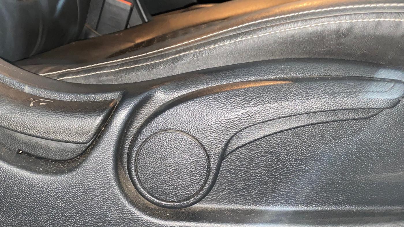 2018 Hyundai Creta SX 1.6 PETROL DUAL TONE, Petrol, Manual, 74,287 km, Driver Side Adjustment Panel