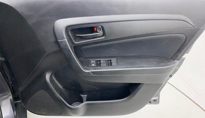 2021 Maruti Vitara Brezza VXI, Petrol, Manual, 15,009 km, Driver Side Door Panels Control